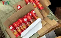 Bắt giữ gần 1 tấn pháo điện nhập lậu