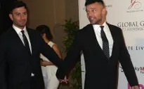 Sợ sự nghiệp tiêu tan, Ricky Martin lừng khừng công khai mình là người đồng tính