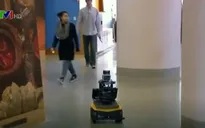 Jack - Robot có thể di chuyển khéo léo qua đám đông
