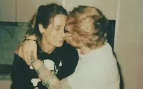 Ed Sheeran đã đính hôn!