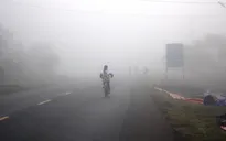 Sương mù bao phủ miền Trung vào sáng sớm