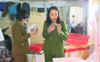 Hà Nội: Phát hiện cơ sở bơm tạp chất vào tôm