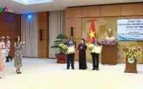 Trao huân chương hữu nghị cho nguyên Chủ tịch IPU và Tổng thư ký IPU