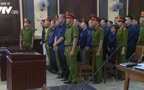 Bỏ áo tù, vành móng ngựa - Bước cải tiến trong cải cách tư pháp