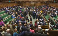 Hạ viện Anh gây áp lực về thỏa thuận Brexit