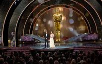 Sau sự cố kì thị đồng tính, Oscar 2019 đứng trước nguy cơ không có MC