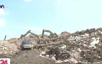 Công nhân nhà máy rác bị nợ lương hơn nửa năm nay