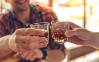 Bỏ túi 12 mẹo giúp bạn giải rượu