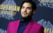 Fan ngỡ ngàng nhận ra Adam Lambert xuất hiện trong “Bohemian Rhapsody”