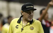 Maradona phẫu thuật thành công