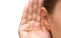 Căn bệnh lạ khiến người phụ nữ không nghe được giọng đàn ông