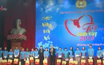 Phó Thủ tướng Trương Hòa Bình tặng quà công nhân lao động có hoàn cảnh khó khăn tỉnh Hải Dương