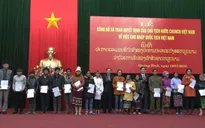 Quảng Bình nhập quốc tịch cho các hộ người Lào