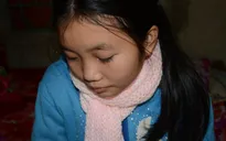 Thương bé gái lớp 8 bỗng dưng mắc bệnh tâm thần phân liệt