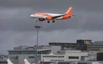 Anh: EasyJet thiệt hại nặng do sự cố thiết bị không người lái ở sân bay Gatwick