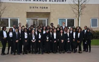 Ngôi trường nơi nghèo nhất London có 41 học sinh trúng tuyển ĐH Oxford và Cambridge