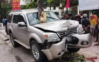 Khởi tố tài xế lao xe lên vỉa hè đâm hai mẹ con thương vong