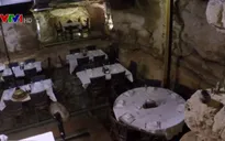 Nhà hàng trong hang động 60 triệu năm tuổi ở Jordan