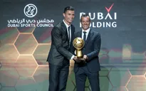 Cristiano Ronaldo lần thứ 5 nhận giải thưởng Globe Soccer