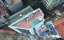Nhà siêu mỏng, siêu méo xuất hiện nhiều trên đường Phạm Văn Đồng, Hà Nội