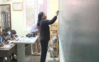 Việc tử tế: Lớp học xóa mù chữ giữa phố thị