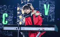 Khắc Việt ôm chặt Khắc Hưng, đốn tim fan Hà Nội với hit "Sau tất cả"
