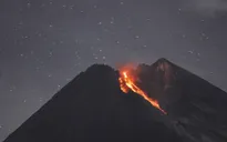 Indonesia cảnh báo hàng không do núi lửa phun trào