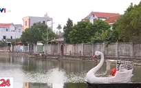 Vụ 2 trẻ đuối nước ở Hà Nội: 1 người lớn và 4 trẻ em trên thuyền đạp vịt dành cho 2 người