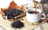Vết ố cà phê trên răng: Nguy cơ và cách giải quyết