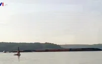 Chìm tàu 8.000 tấn trên sông Lòng Tàu, TP.HCM