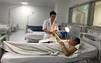 Hồi sinh cánh tay bị đứt rời hoàn toàn do dây tời cuốn