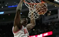 Ngôi sao NBA Luol Deng giải nghệ ở tuổi 34