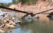 Khánh Hòa: Hàng nghìn người dân bị cô lập vì cầu sập