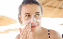 Kem chống nắng phân tử đẩy lùi ánh sáng mặt trời có hại