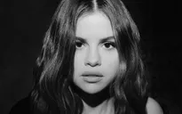 Selena Gomez tái xuất, viết nhạc về tình cũ Justin Bieber?