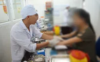 Mẹ nhiễm HIV, vẫn có thể sinh con khỏe mạnh