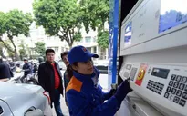 Giá xăng giảm hơn 200 đồng/lít