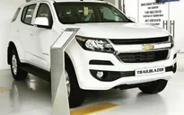 Xả hàng cuối năm, ô tô giảm giá 200-300 triệu