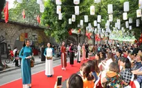 Ngắm BST áo dài đẹp rực rỡ chào mừng ngày Giải phóng Thủ đô