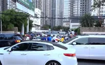 TP.HCM: Sửa đường Nguyễn Hữu Cảnh, nguy cơ kẹt xe trầm trọng