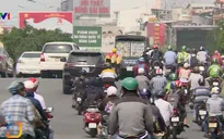 Ùn tắc do phân luồng sửa chữa đường Nguyễn Hữu Cảnh