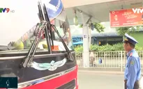 Gia tăng xe dù, không đăng ký phù hiệu trà trộn vào sân bay