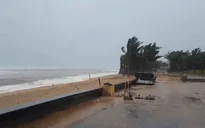 Bão Nakri gây mưa lớn, nhiều nơi mất điện