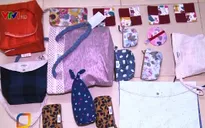 Cô gái với niềm đam mê tái chế pano, áp phích