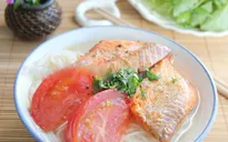 Biến tấu đầu tuần với phở cá hồi thơm ngon, lạ miệng