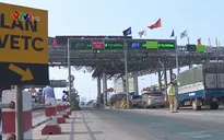 Xe chưa dán thẻ không được vào làn thu phí không dừng