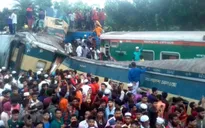 Tai nạn tàu hỏa tại Bangladesh, hàng chục người thương vong