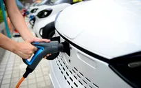 Doanh số bán ô tô tại Trung Quốc trên đà giảm mạnh