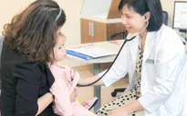 Tư vấn trực tuyến: Cách phòng và điều trị bệnh hô hấp ở trẻ lúc giao mùa