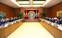 Chủ tịch Quốc hội Nguyễn Thị Kim Ngân hội đàm với Chủ tịch Hạ viện Kazakhstan